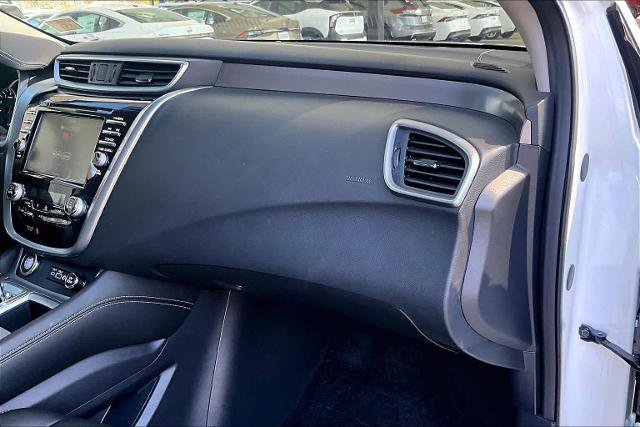 Certified 2024 Nissan Murano SV w/ SV Midnight Edition Package image 17