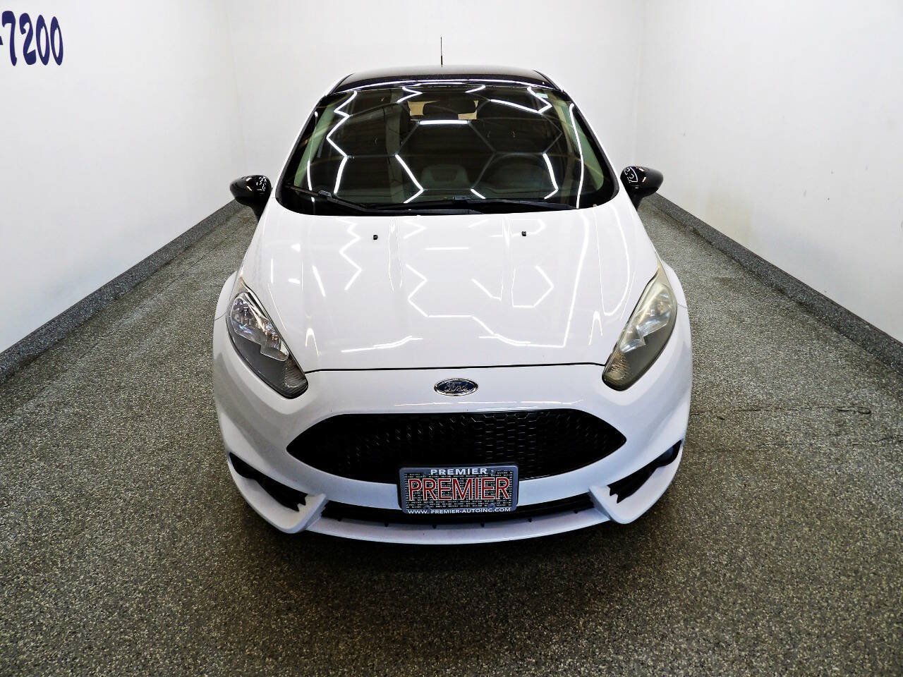 Used 2019 Ford Fiesta ST-Line FWD image 2
