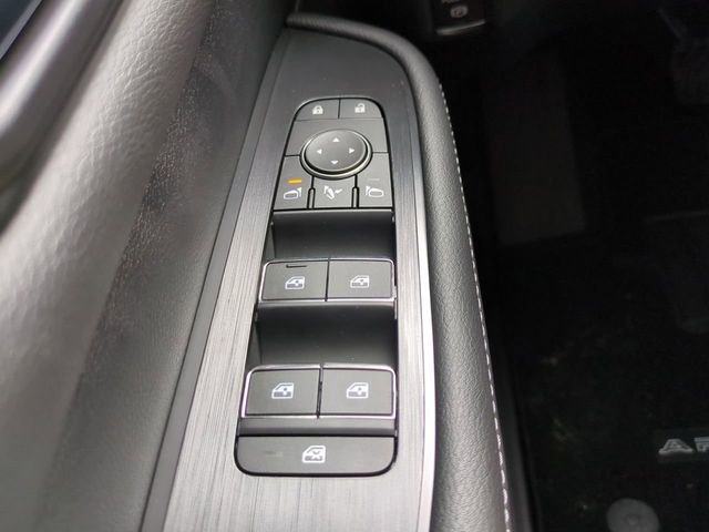 New 2026 Nissan Armada SL w/ Captain's Chari Seat Package image 24