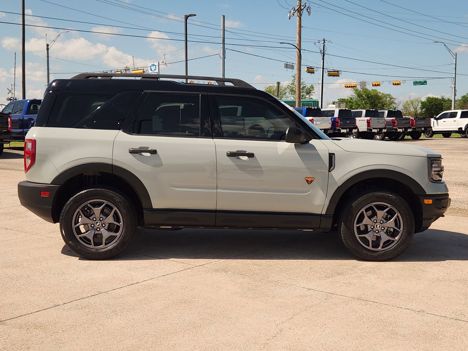 Used 2022 Ford Bronco Sport Badlands image 7