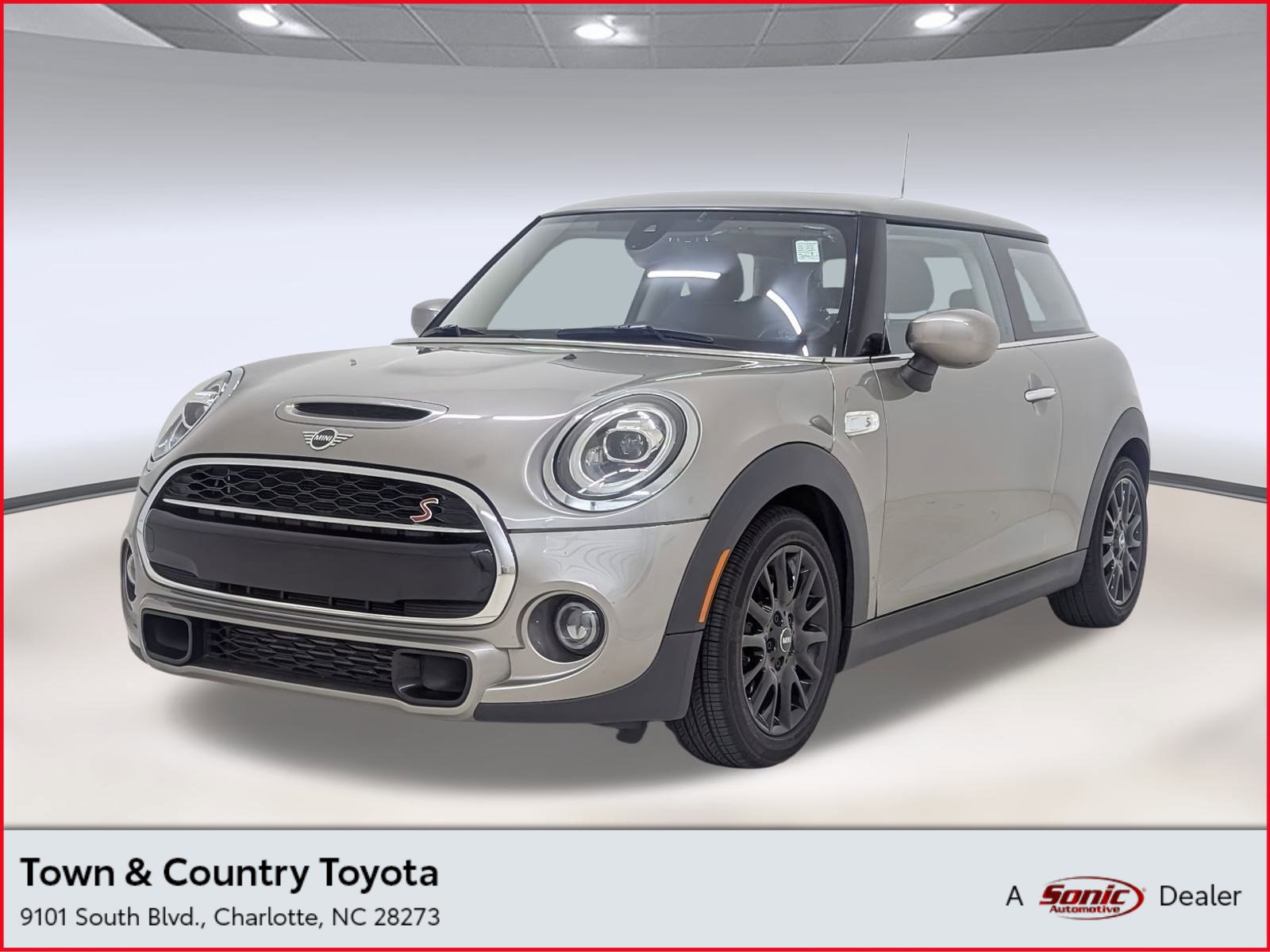 Used 2020 MINI Cooper S image 1