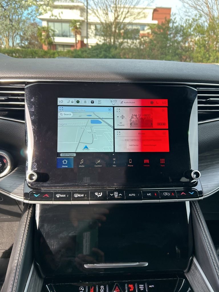 Used 2024 Jeep Wagoneer L Series II w/ Flexible Seating Group image 15