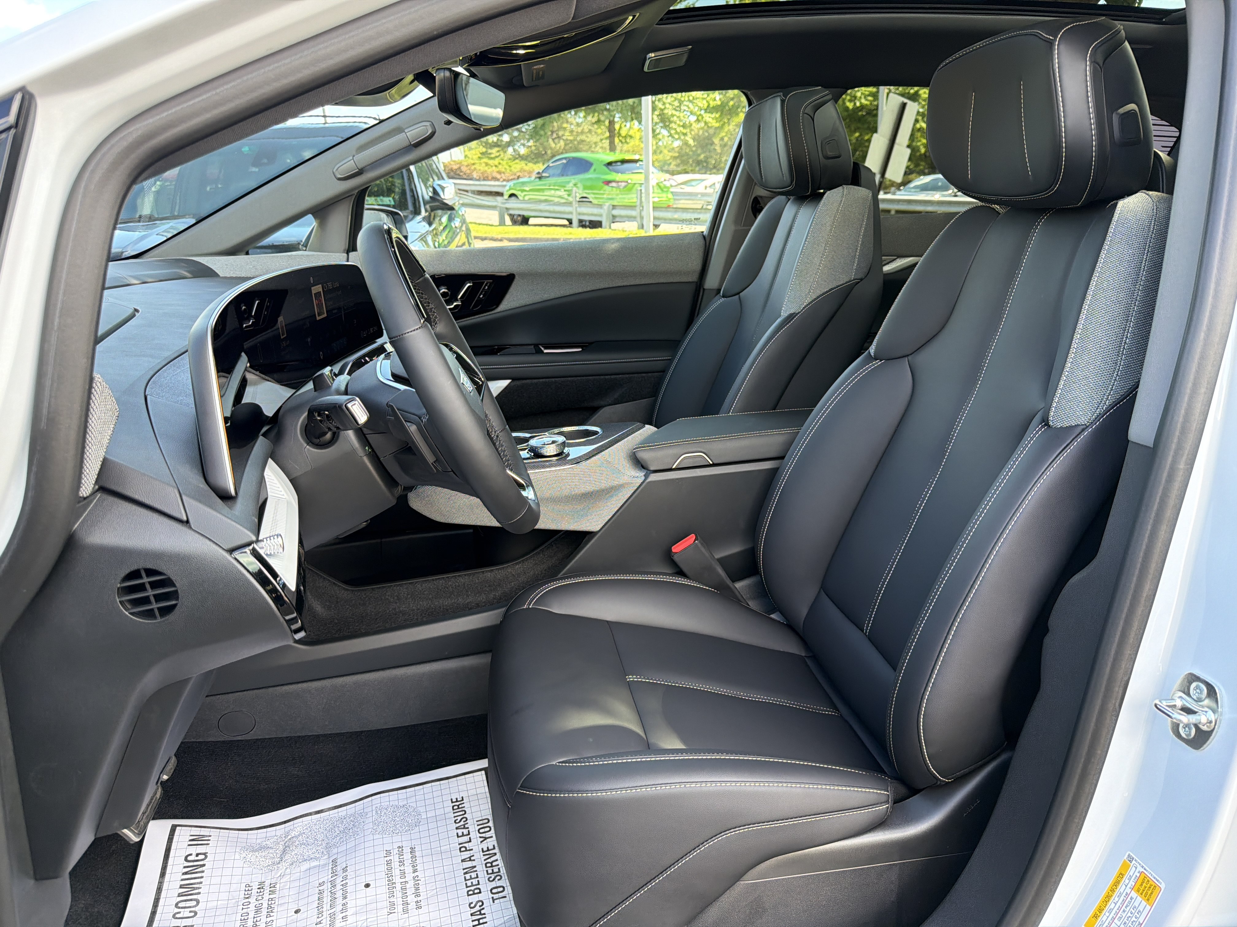 Used 2026 Cadillac Optiq Sport 1 AWD/4WD image 27