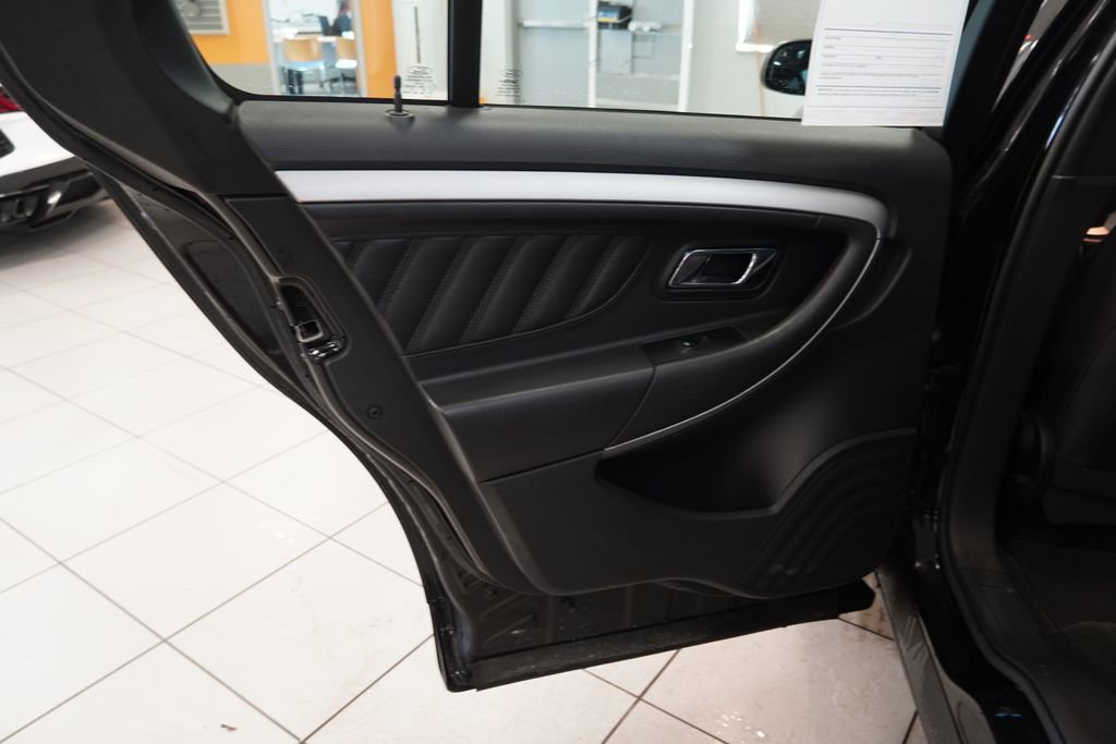 Used 2016 Ford Taurus SEL image 18