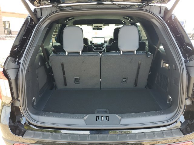 New 2026 Ford Explorer ST-Line AWD/4WD image 8