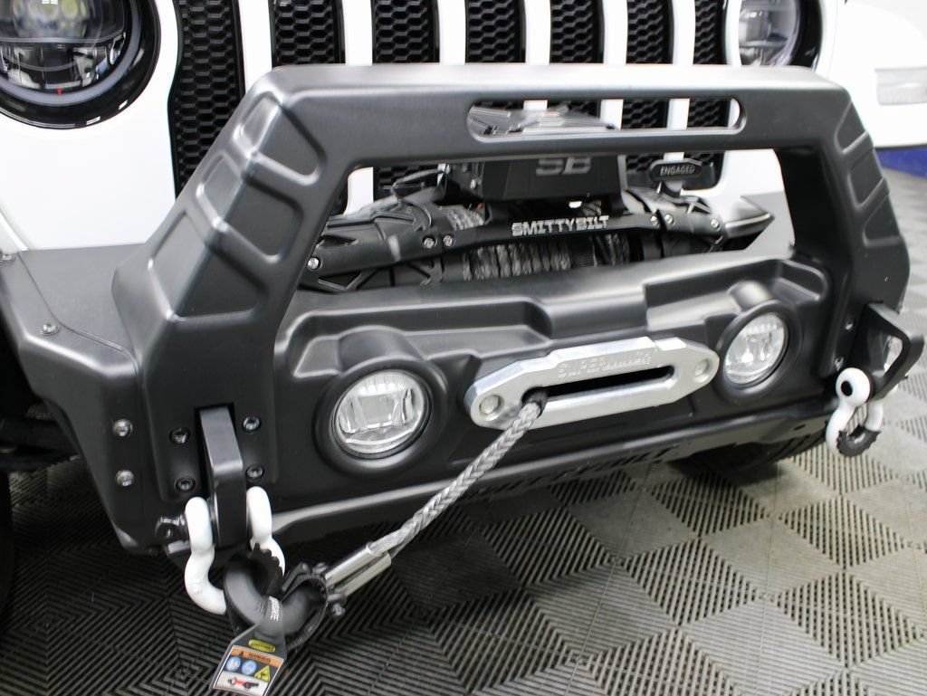 Used 2023 Jeep Wrangler Unlimited Sahara AWD/4WD image 44