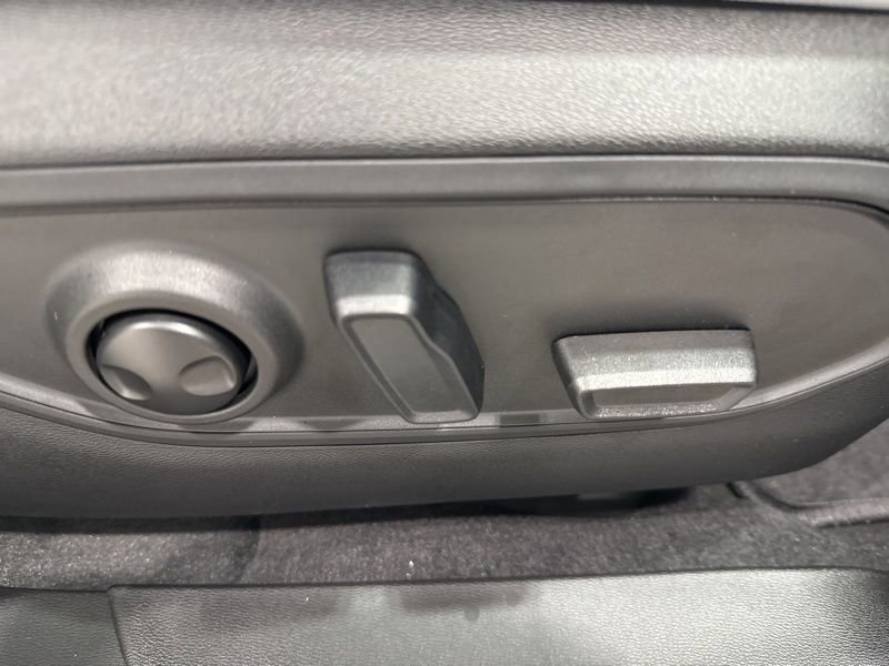 New 2026 Jeep Cherokee Limited image 15