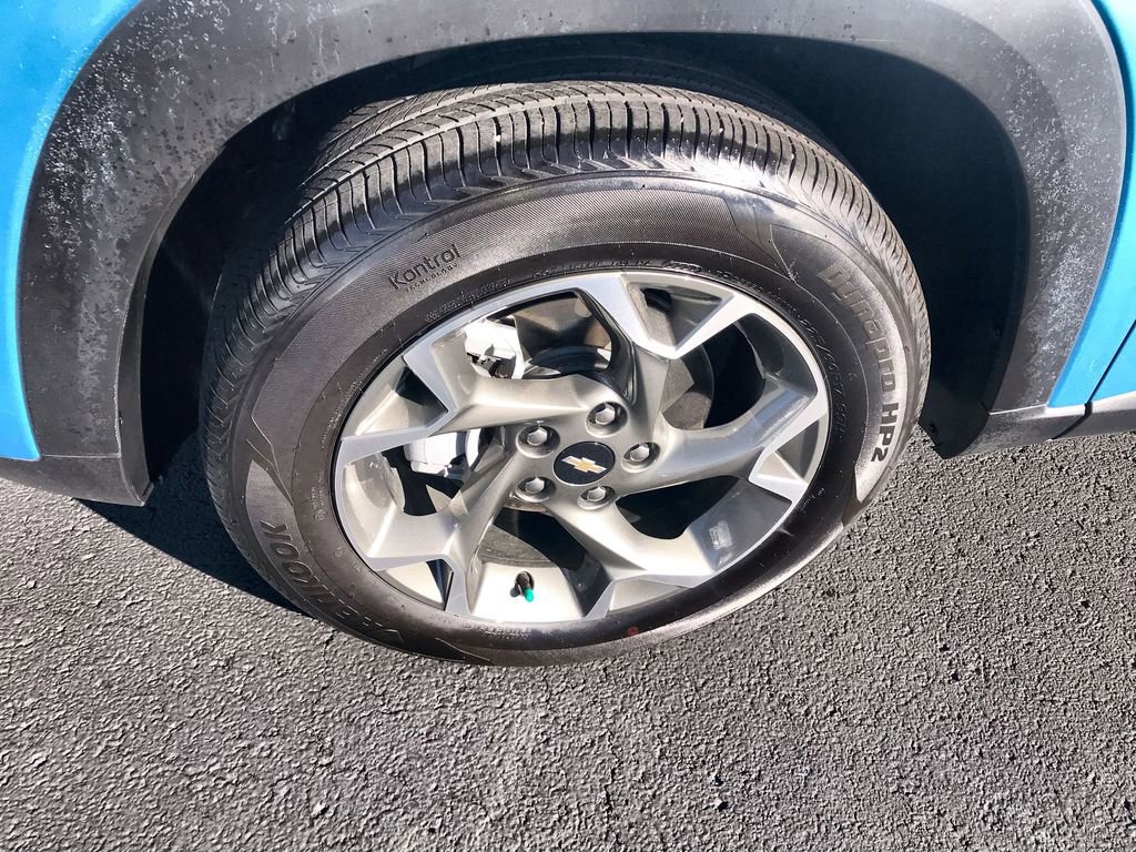 Used 2025 Chevrolet Trax LT image 10