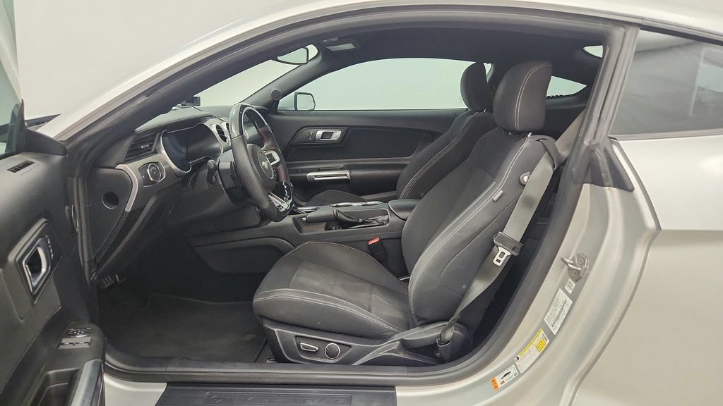 Used 2018 Ford Mustang GT RWD image 23