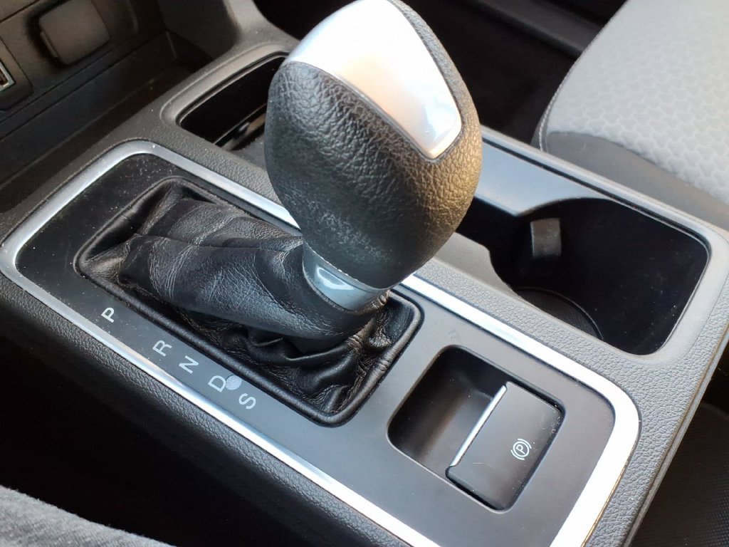 Used 2017 Ford Escape SE w/ Equipment Group 201A FWD image 18