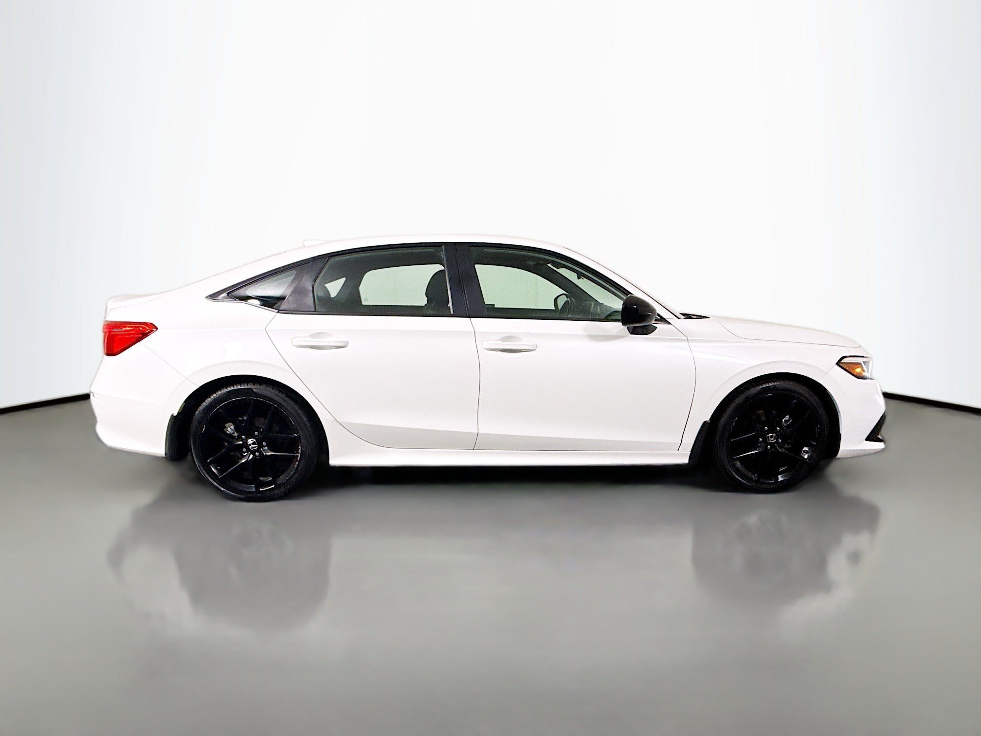 Used 2023 Honda Civic Sport image 11