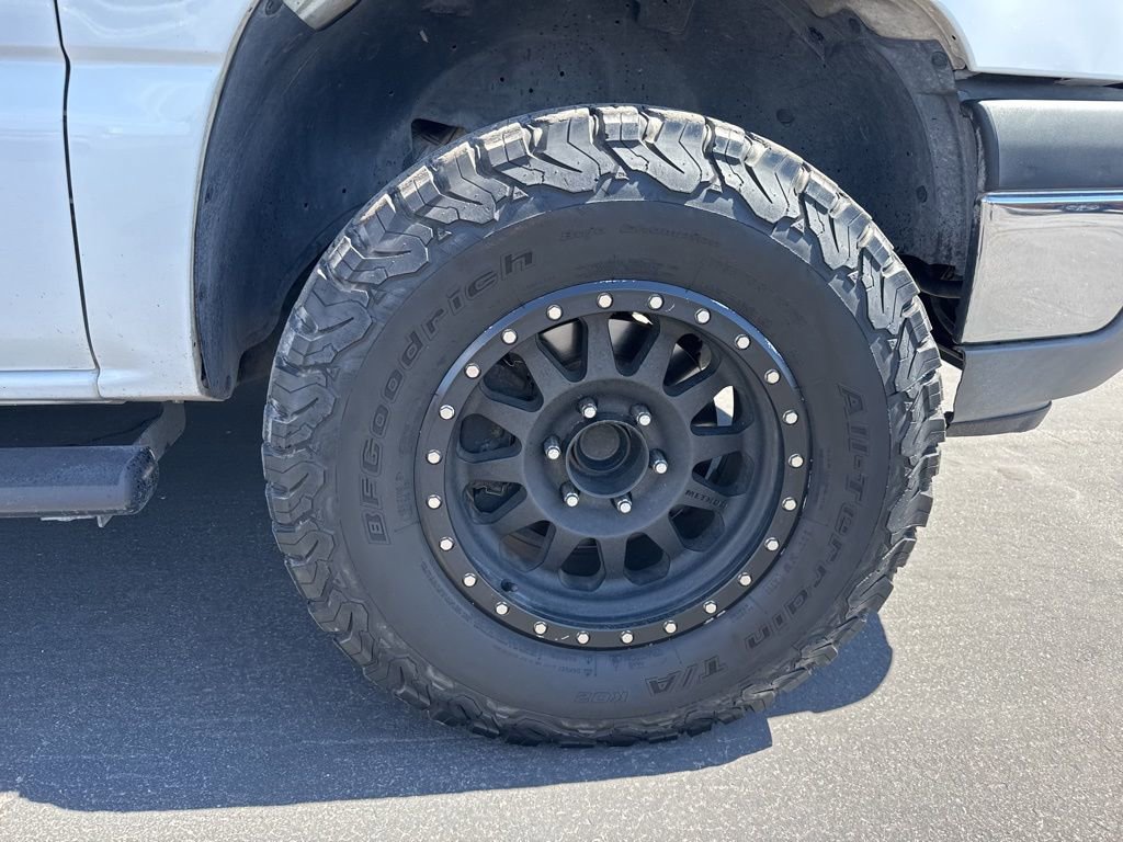 Used 2005 Chevrolet Silverado 1500 LS w/ Light Duty Power Package image 3