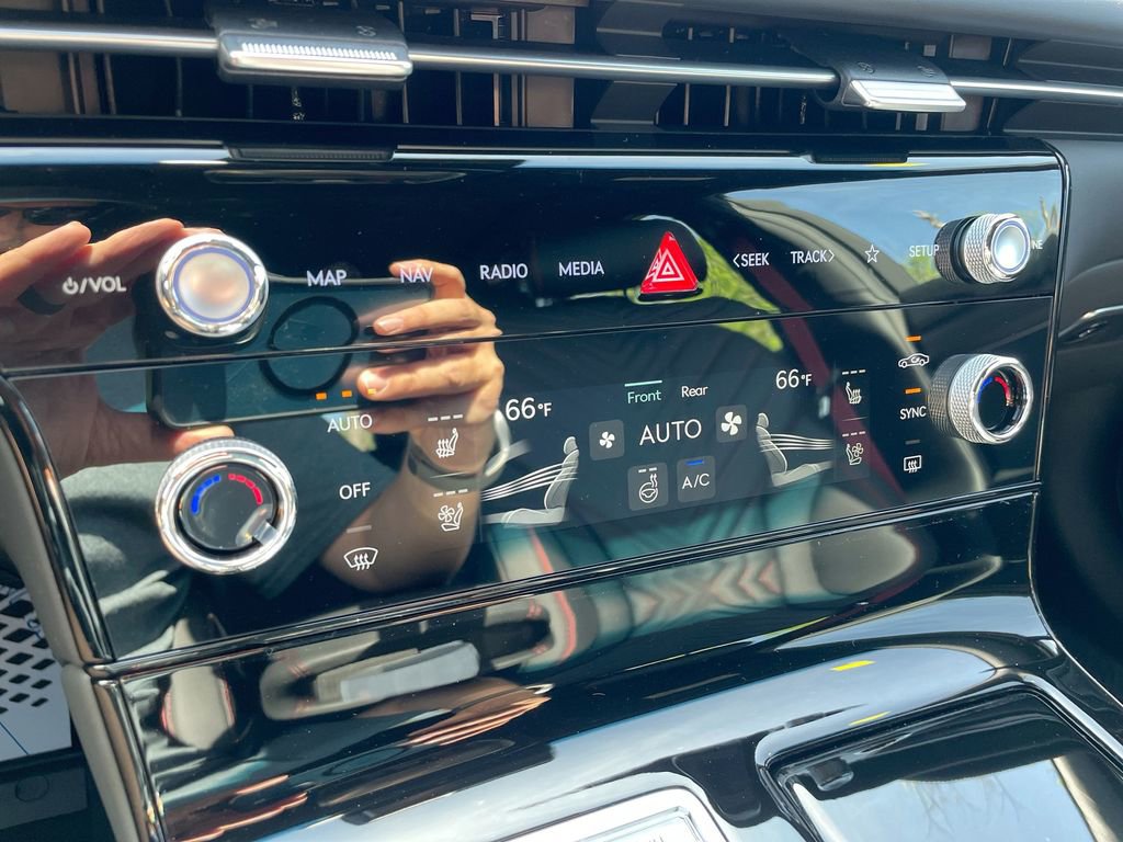 Used 2025 Genesis G80 2.5T Sport Prestige AWD/4WD image 47