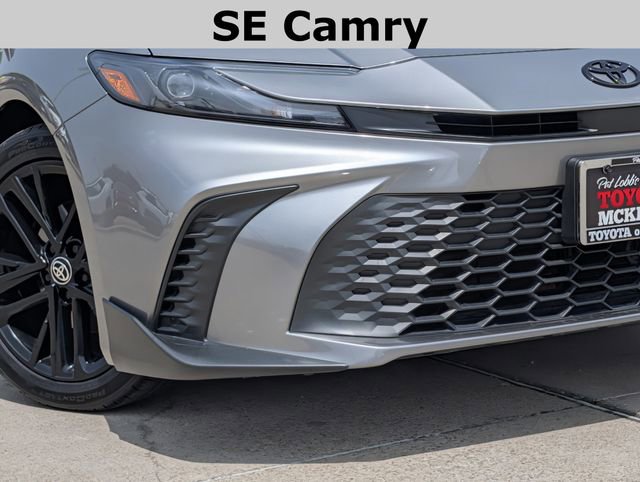 Used 2026 Toyota Camry SE w/ Convenience Package FWD image 3