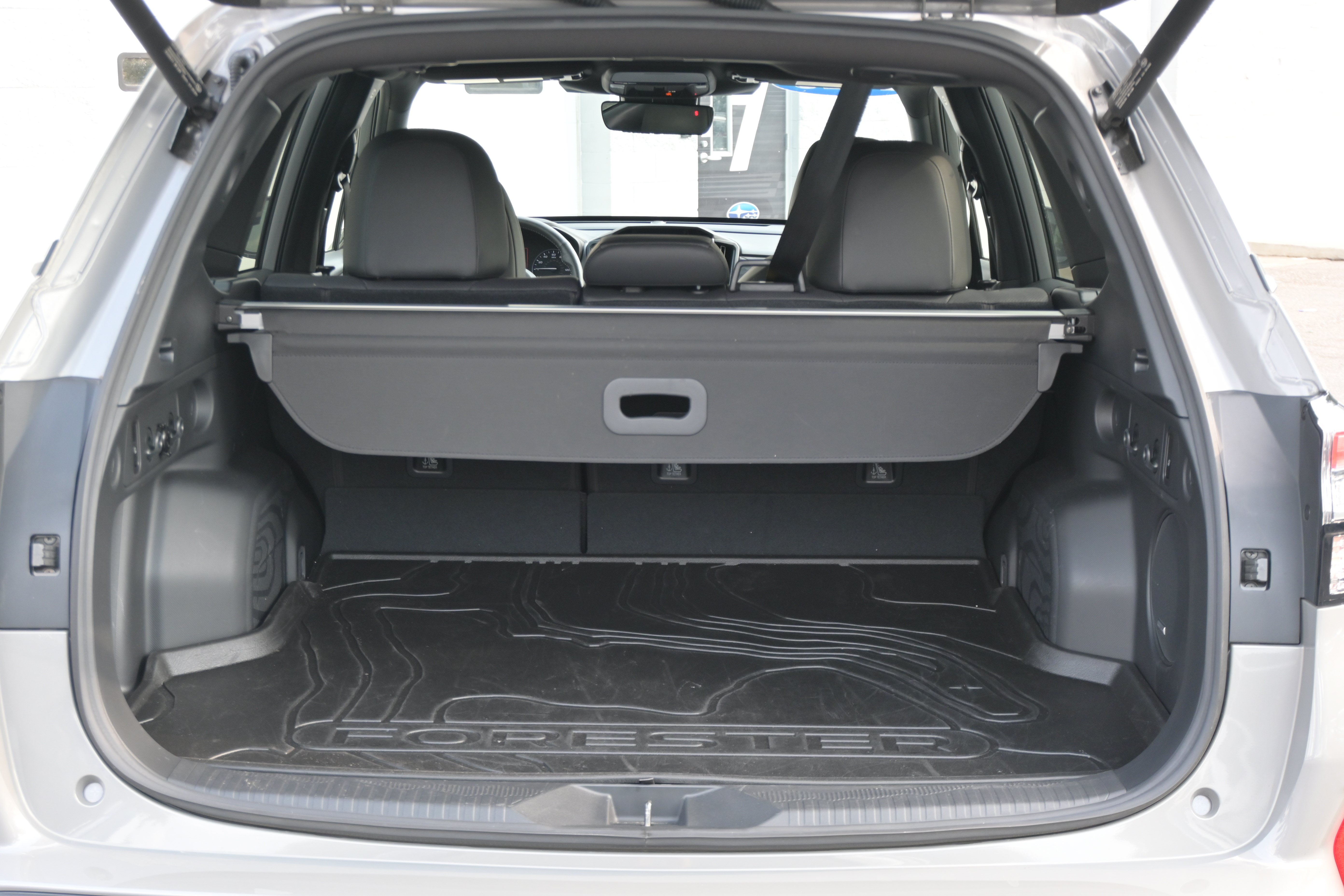 Used 2025 Subaru Forester Limited AWD/4WD image 35