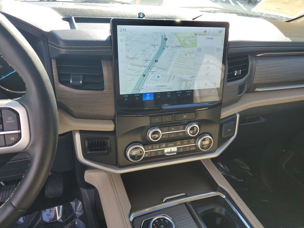 Used 2024 Ford Expedition Max Limited image 27