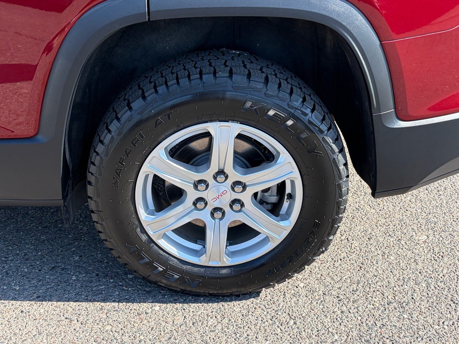 Used 2018 GMC Acadia SLE FWD image 10