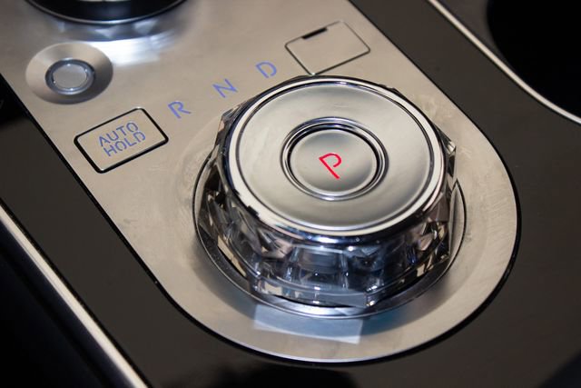 Used 2025 Genesis GV80 2.5T Standard image 32