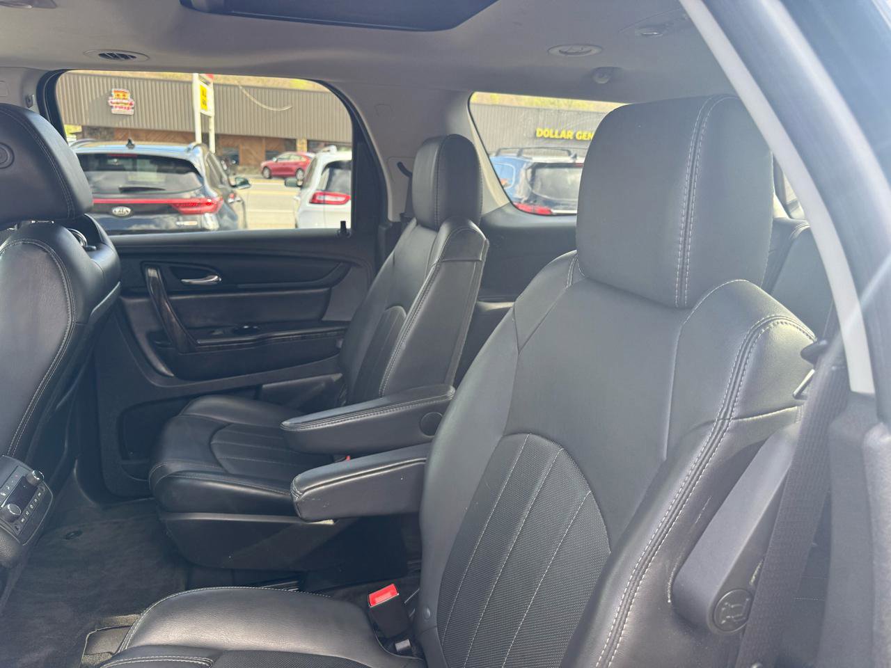 Used 2017 GMC Acadia Limited SLT AWD/4WD image 33