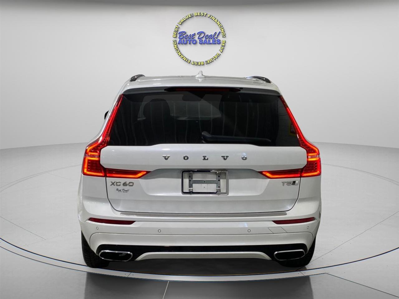 Used 2021 Volvo XC60 T5 R-Design image 5
