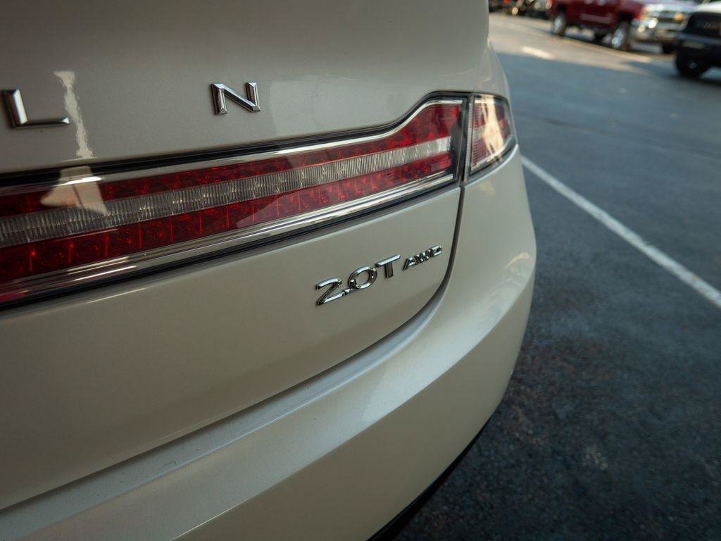 Used 2020 Lincoln MKZ Reserve w/ Elements Package AWD/4WD image 10