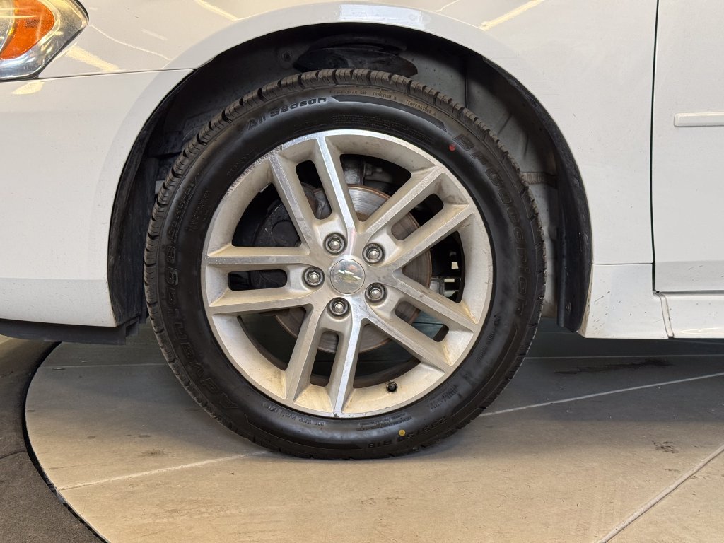 Used 2014 Chevrolet Impala LTZ FWD image 24