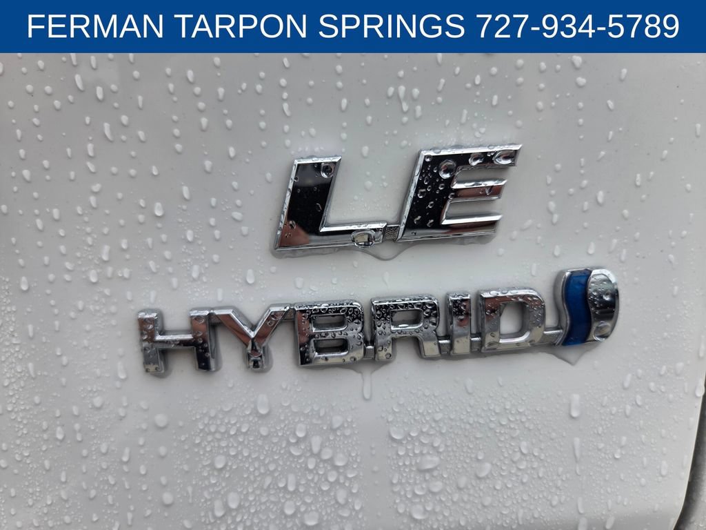 Used 2024 Toyota RAV4 LE AWD/4WD image 17