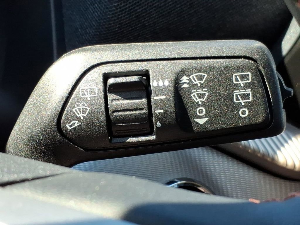 Used 2025 Ford Explorer Active w/ Active Comfort Package AWD/4WD image 24