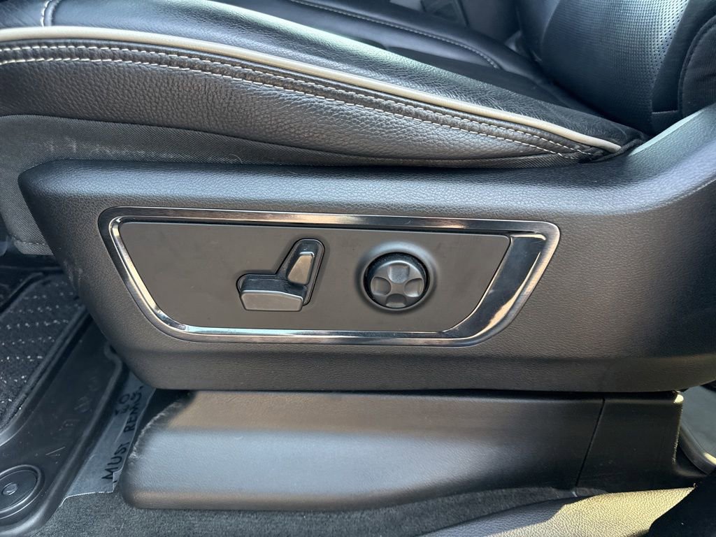 Used 2023 RAM 1500 Limited w/ Bed Utility Group image 10