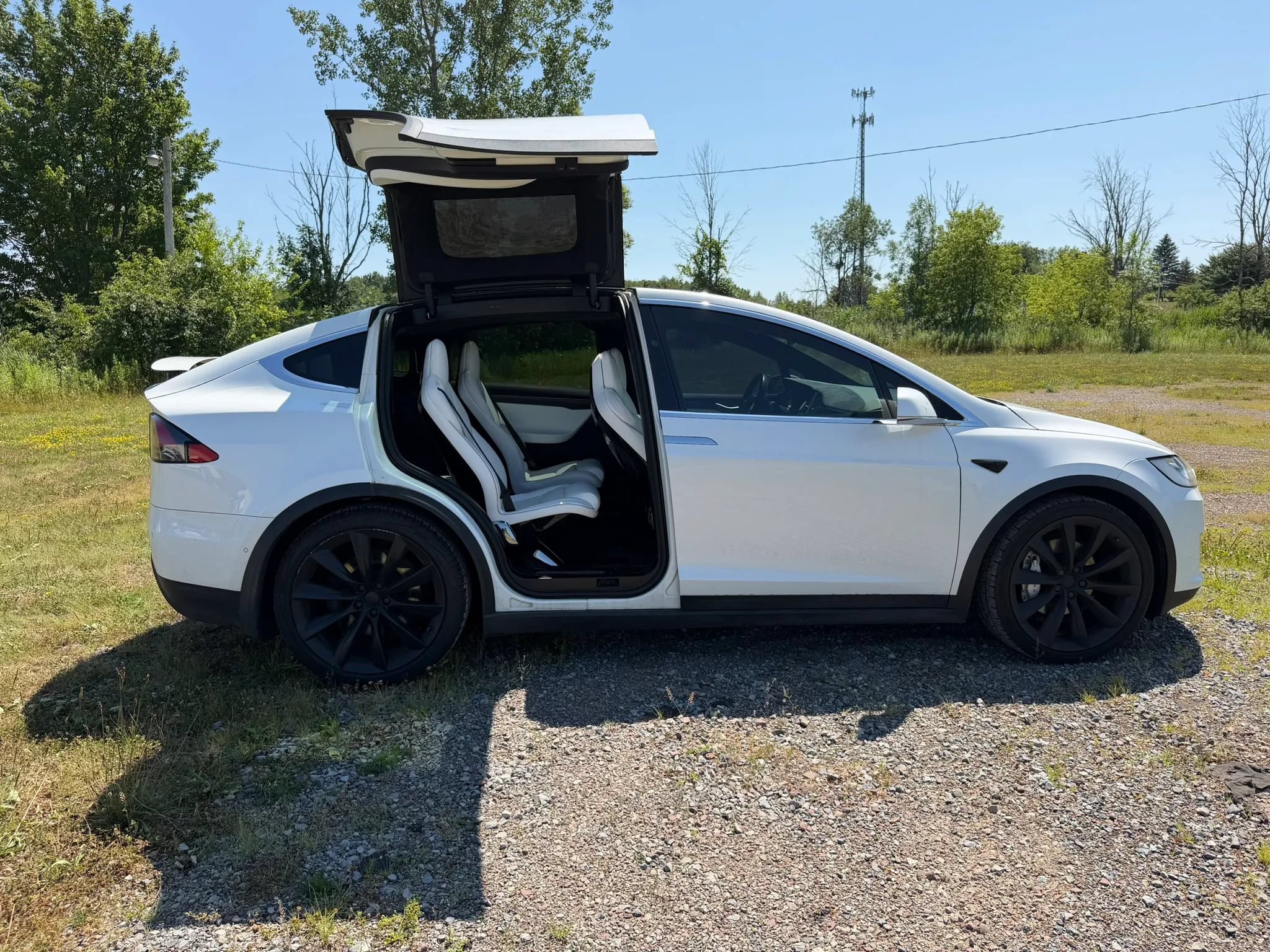 Used 2016 Tesla Model X 90D AWD/4WD image 7