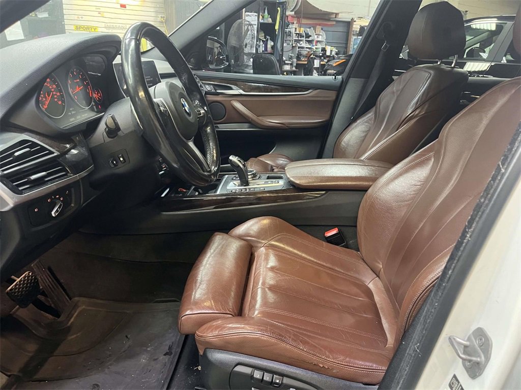 Used 2015 BMW X5 xDrive35i image 15