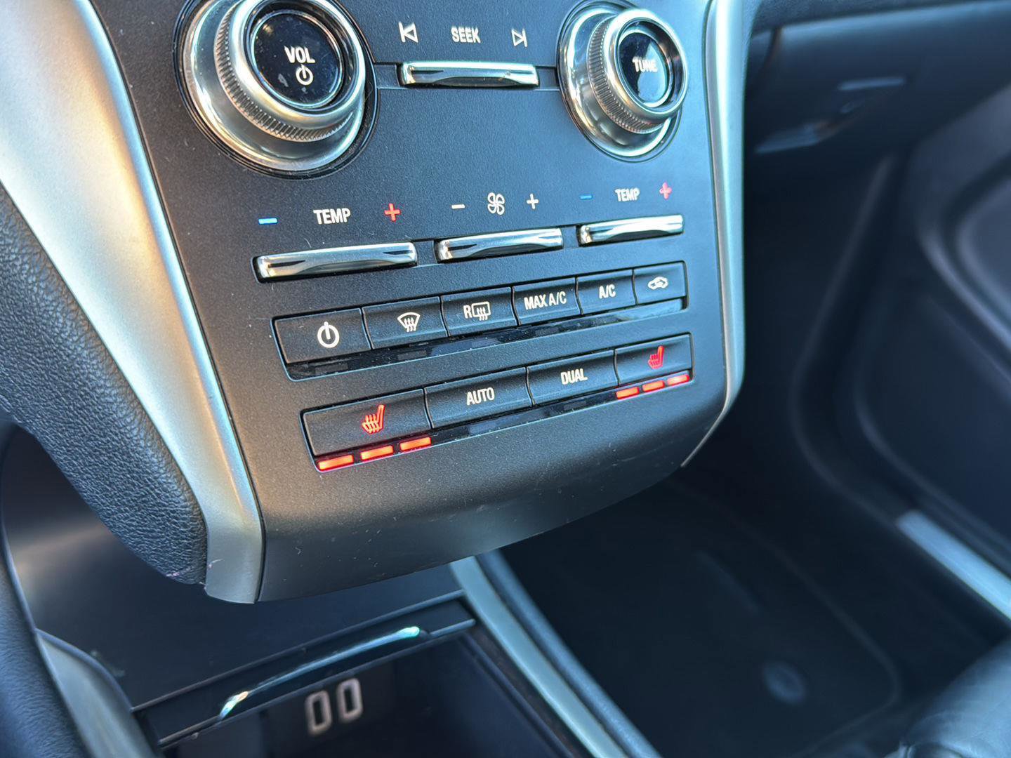 Used 2017 Lincoln MKC Select w/ Select Plus Package image 23