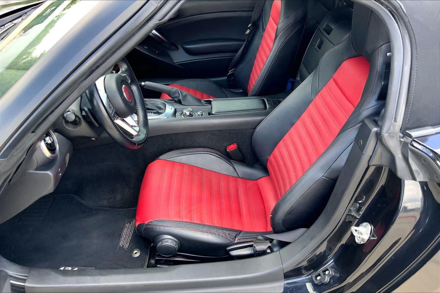 Used 2018 FIAT 124 Spider Abarth w/ Convenience Group RWD image 7