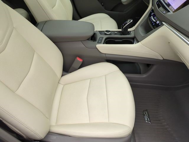Certified 2024 Cadillac XT5 Premium Luxury w/ LPO, Floor Liner Package AWD/4WD image 26