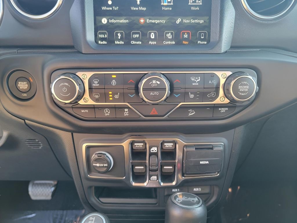 Used 2019 Jeep Wrangler Unlimited Sahara image 20