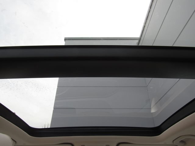 Certified 2026 Mercedes-Benz GLE 450e 4MATIC image 27