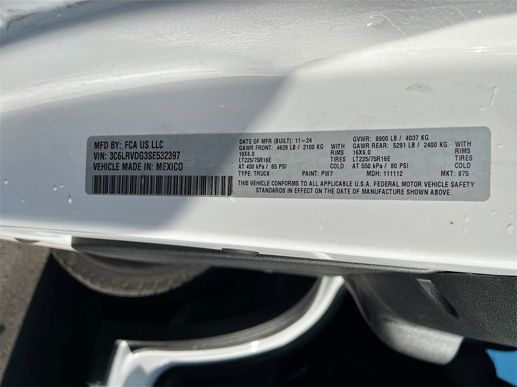 Used 2025 RAM ProMaster 2500 w/ Convenience Group image 29