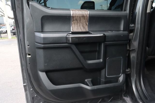 Used 2019 Ford F250 Lariat image 13