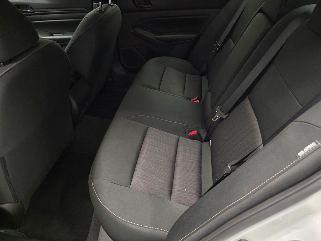 Used 2025 Nissan Altima 2.5 S FWD image 27