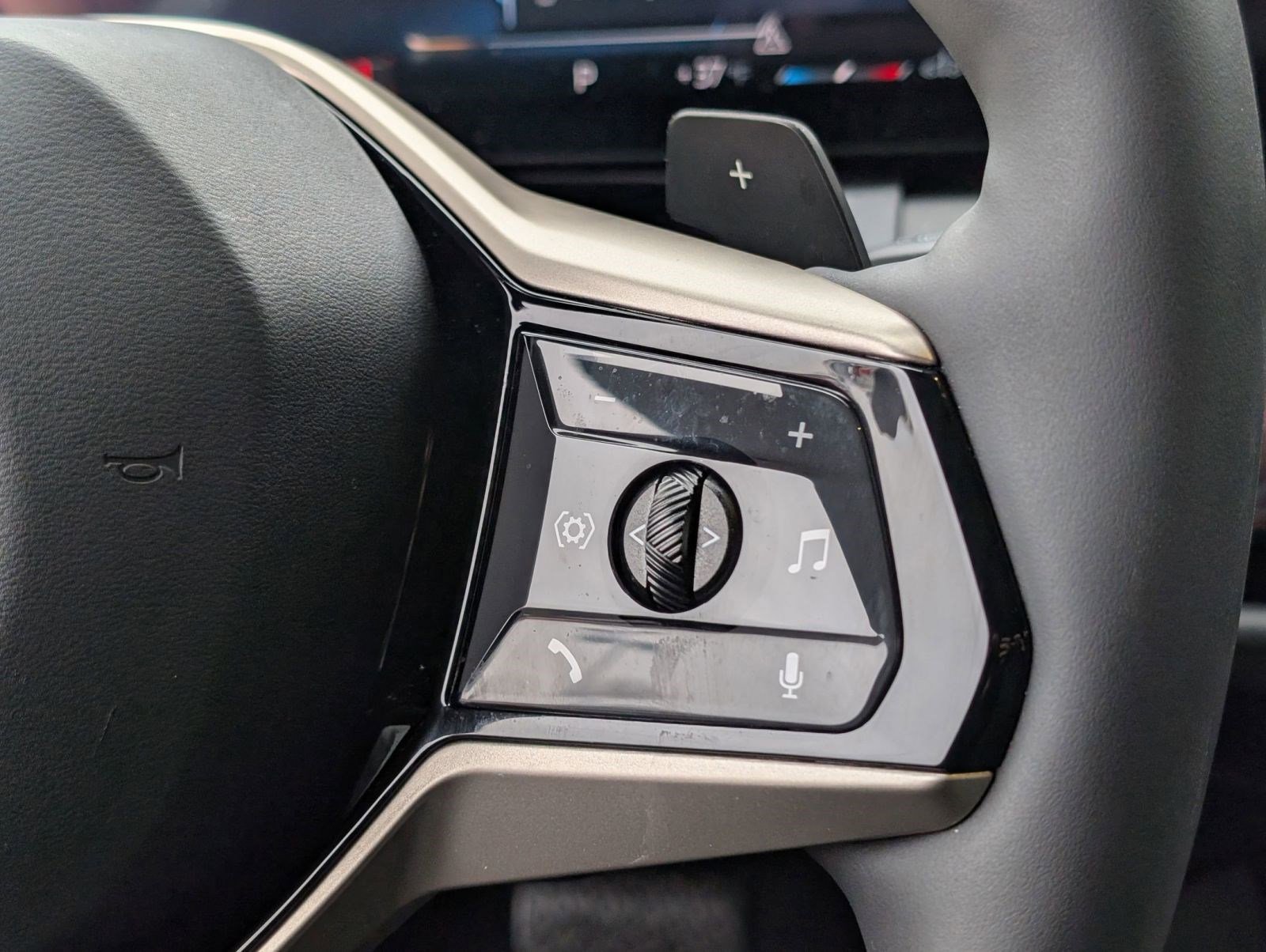 Certified 2025 BMW X3 xDrive30i w/ Premium Package image 21