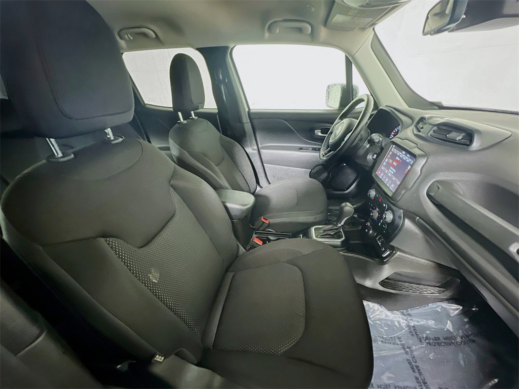 Used 2020 Jeep Renegade Altitude w/ UConnect 8.4 Nav Group image 25