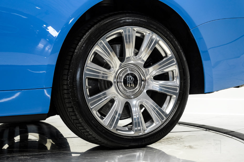 Used 2021 Rolls-Royce Dawn RWD image 63