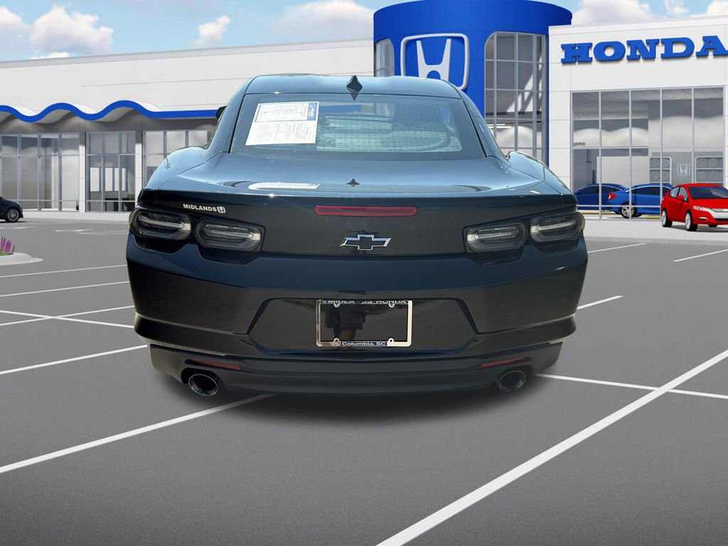 Used 2022 Chevrolet Camaro LT RWD image 7