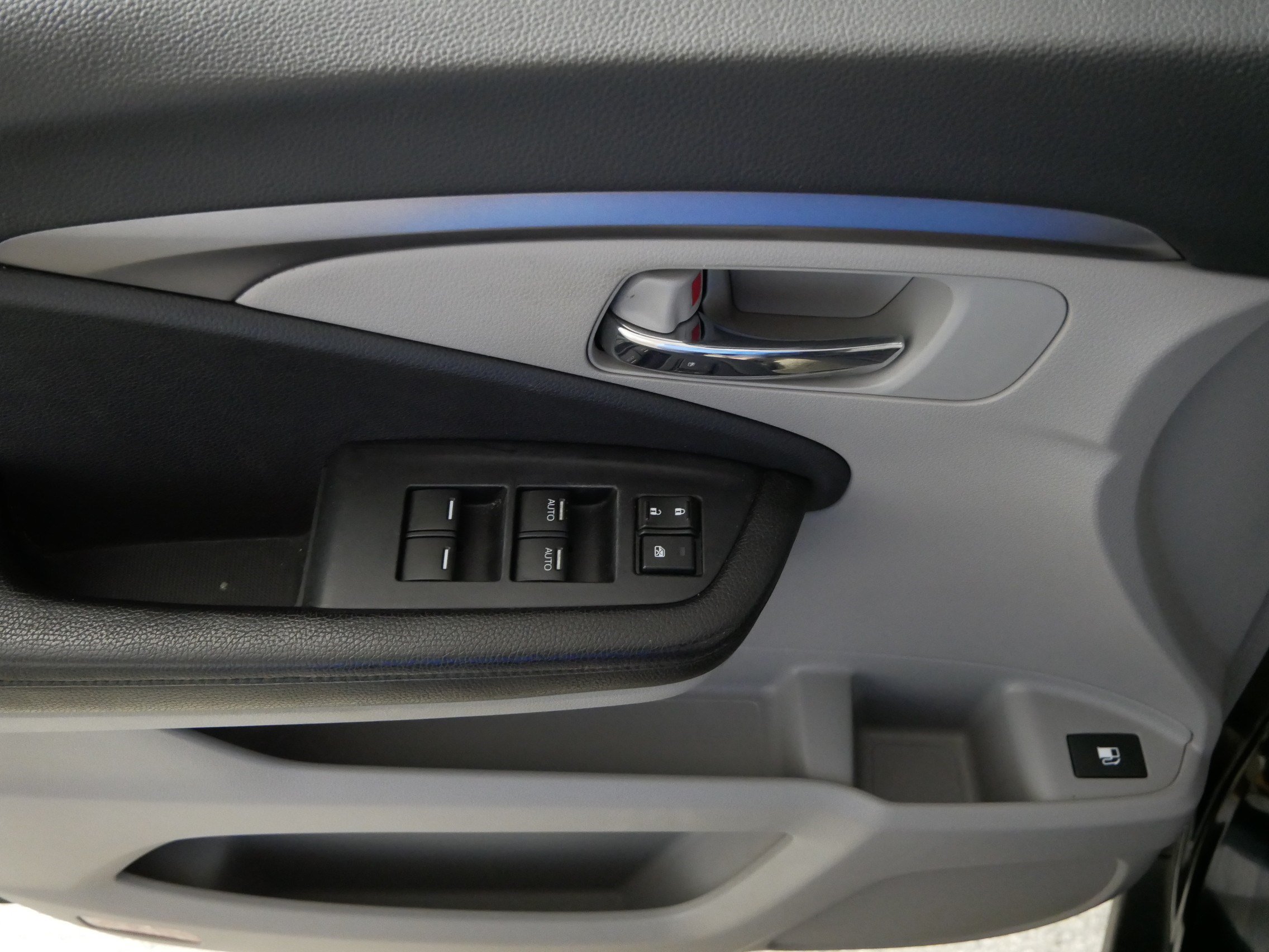 Used 2016 Honda Pilot EX image 19