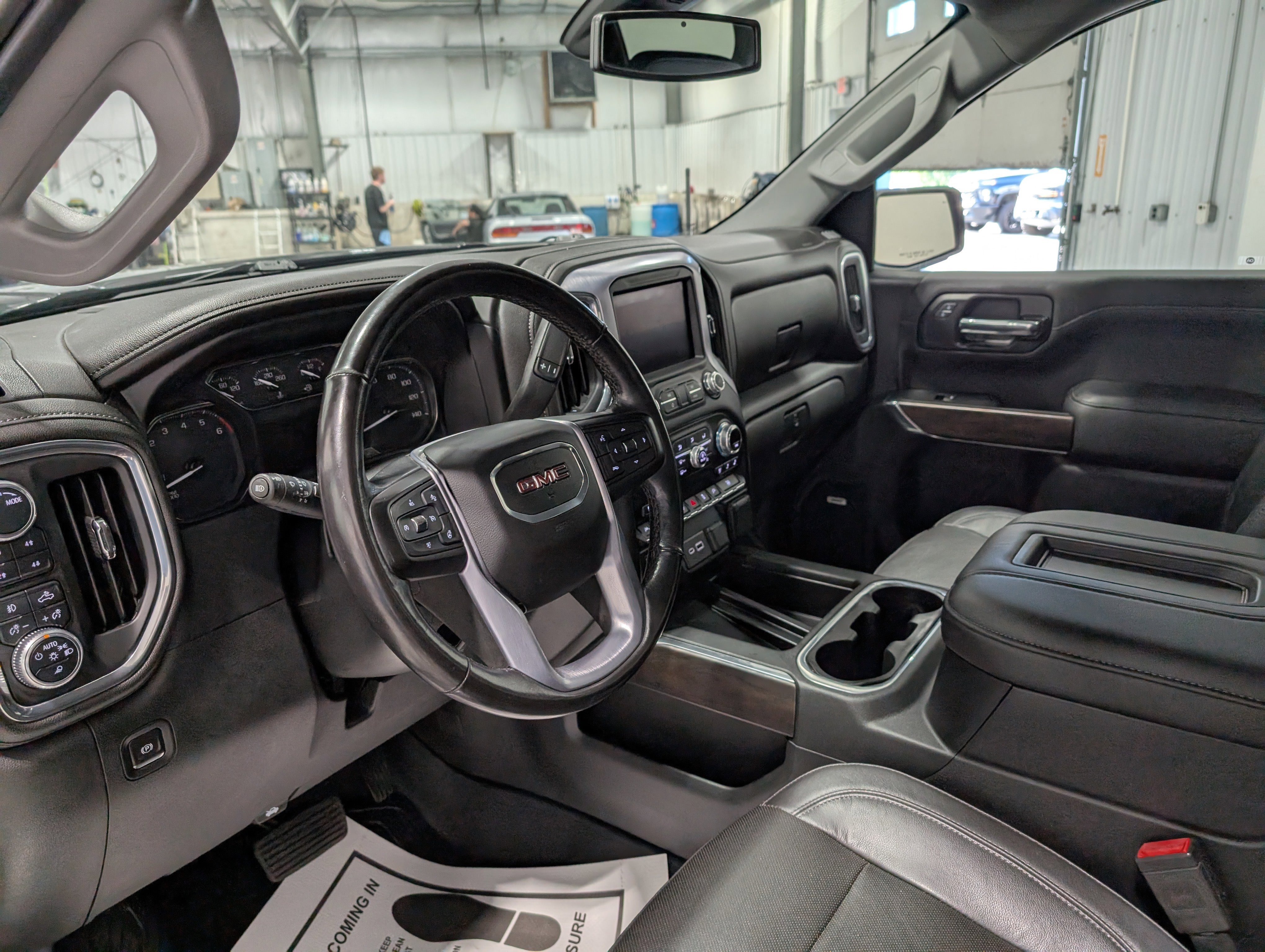 Used 2020 GMC Sierra 1500 SLT w/ SLT Premium Plus Package image 18