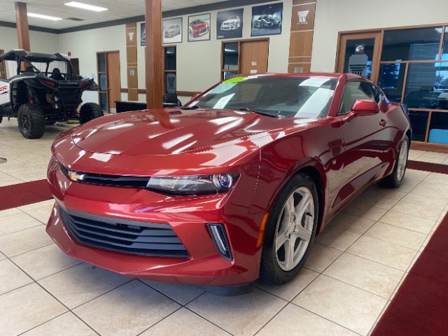 Used 2018 Chevrolet Camaro LT w/ Technology Package image 1