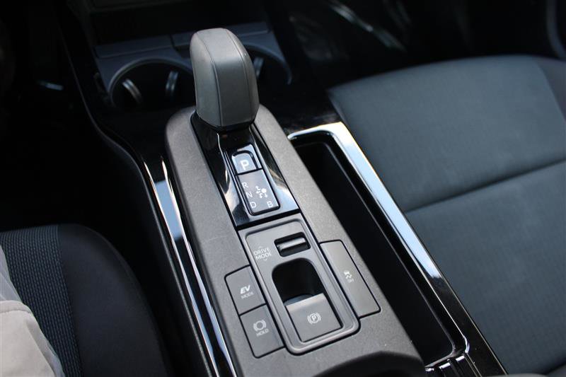 Used 2024 Toyota Prius LE image 19