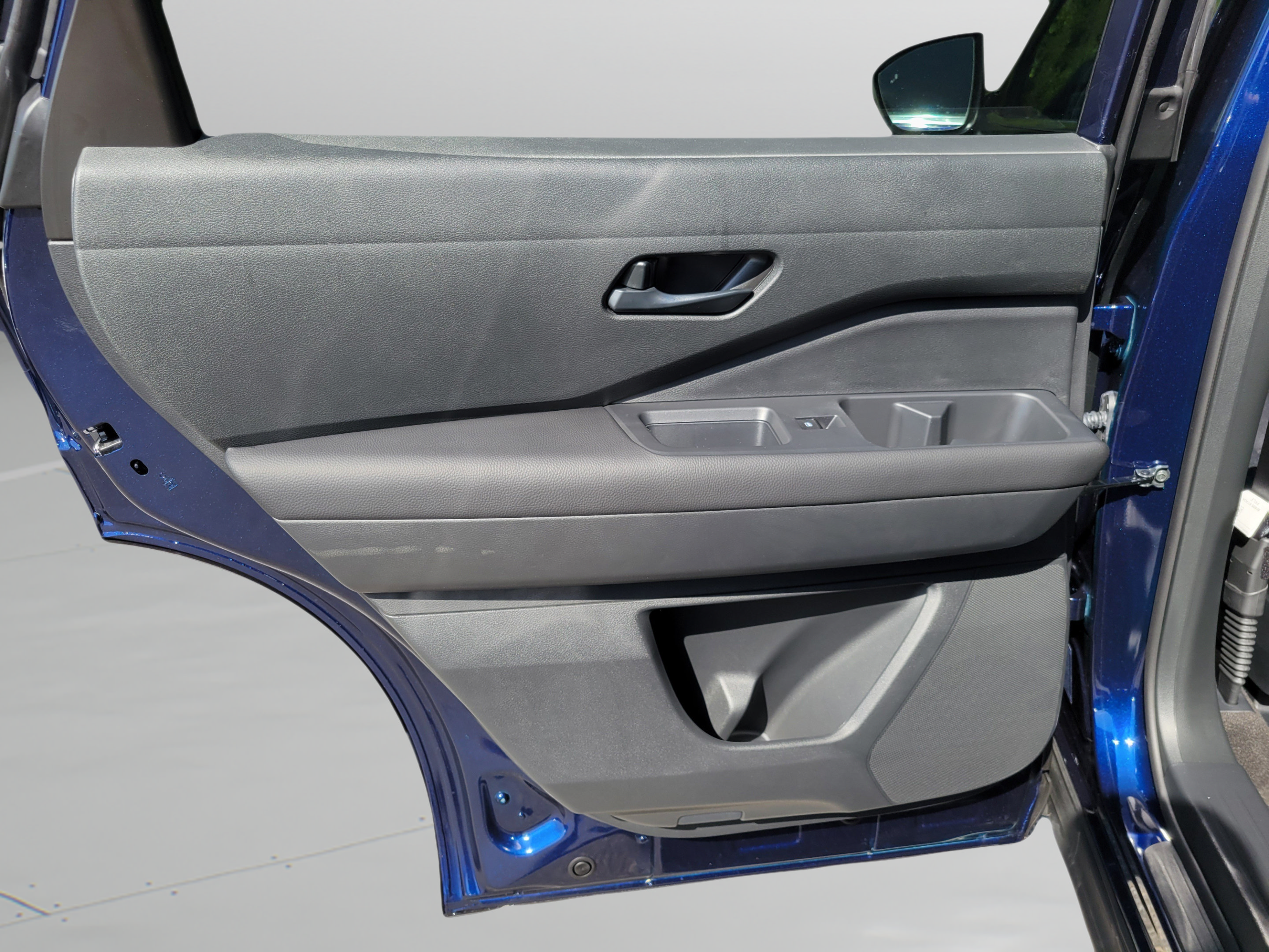 New 2026 Nissan Pathfinder SV w/ Cargo Package FWD image 10
