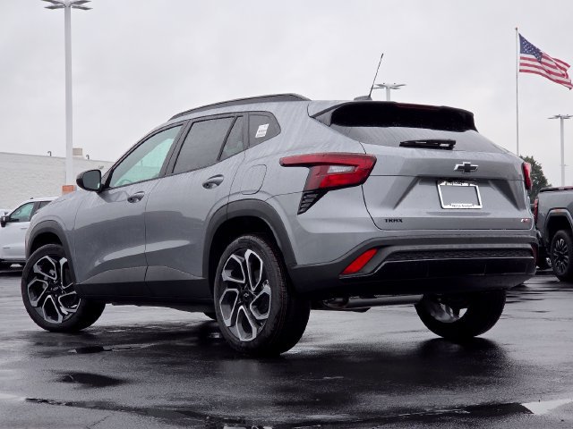 New 2026 Chevrolet Trax RS w/ Sunroof Package FWD image 14