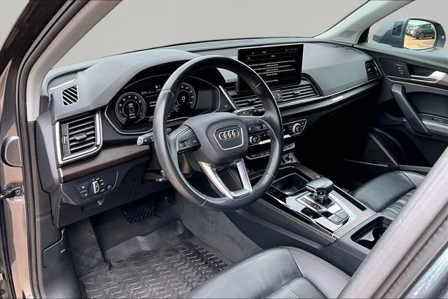 Used 2023 Audi Q5 2.0T Premium Plus w/ Premium Plus Package AWD/4WD image 13